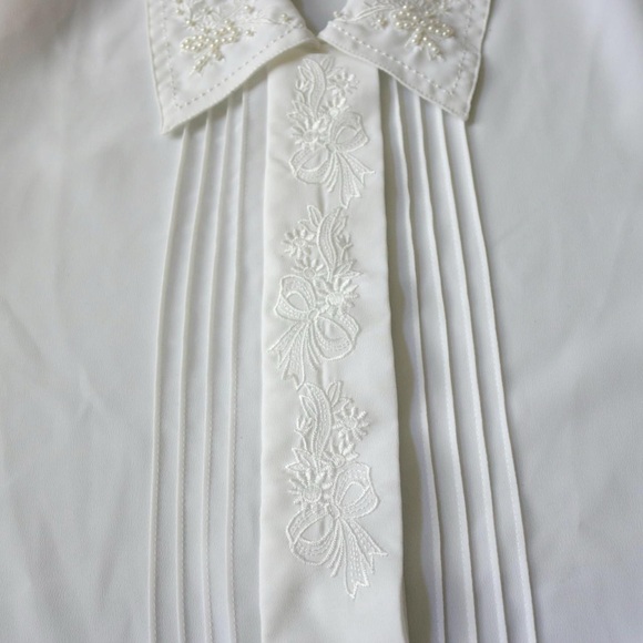 Vintage sheer white collared blouse with bow detail - Picture 6 of 8